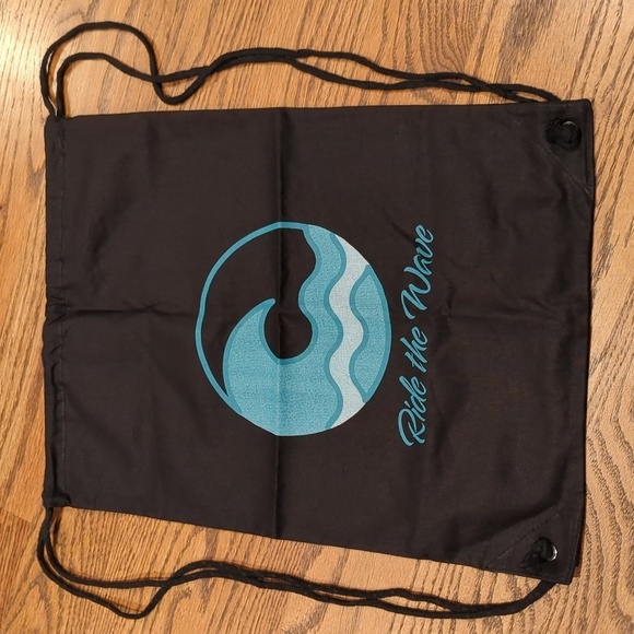 NWOT Day Bag Drawstring Backpack Ride The Wave One Size Fits All Unisex - Picture 1 of 3